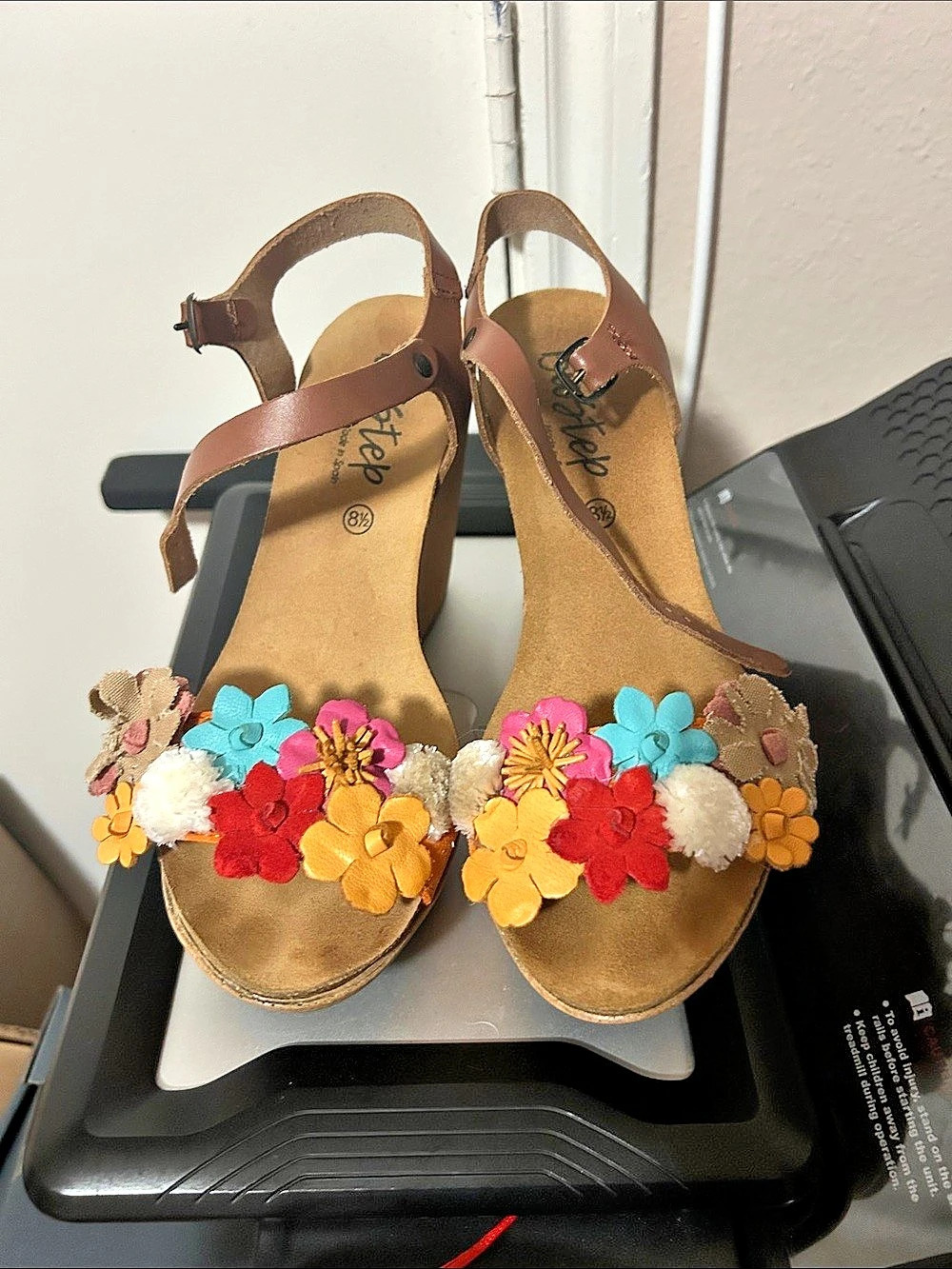 B.O.C. Floral Wedge Sandals in Brown US 8.5